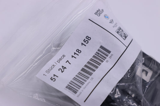 E90 E91 E92 E93など 純正トランクスイッチ 51247118158