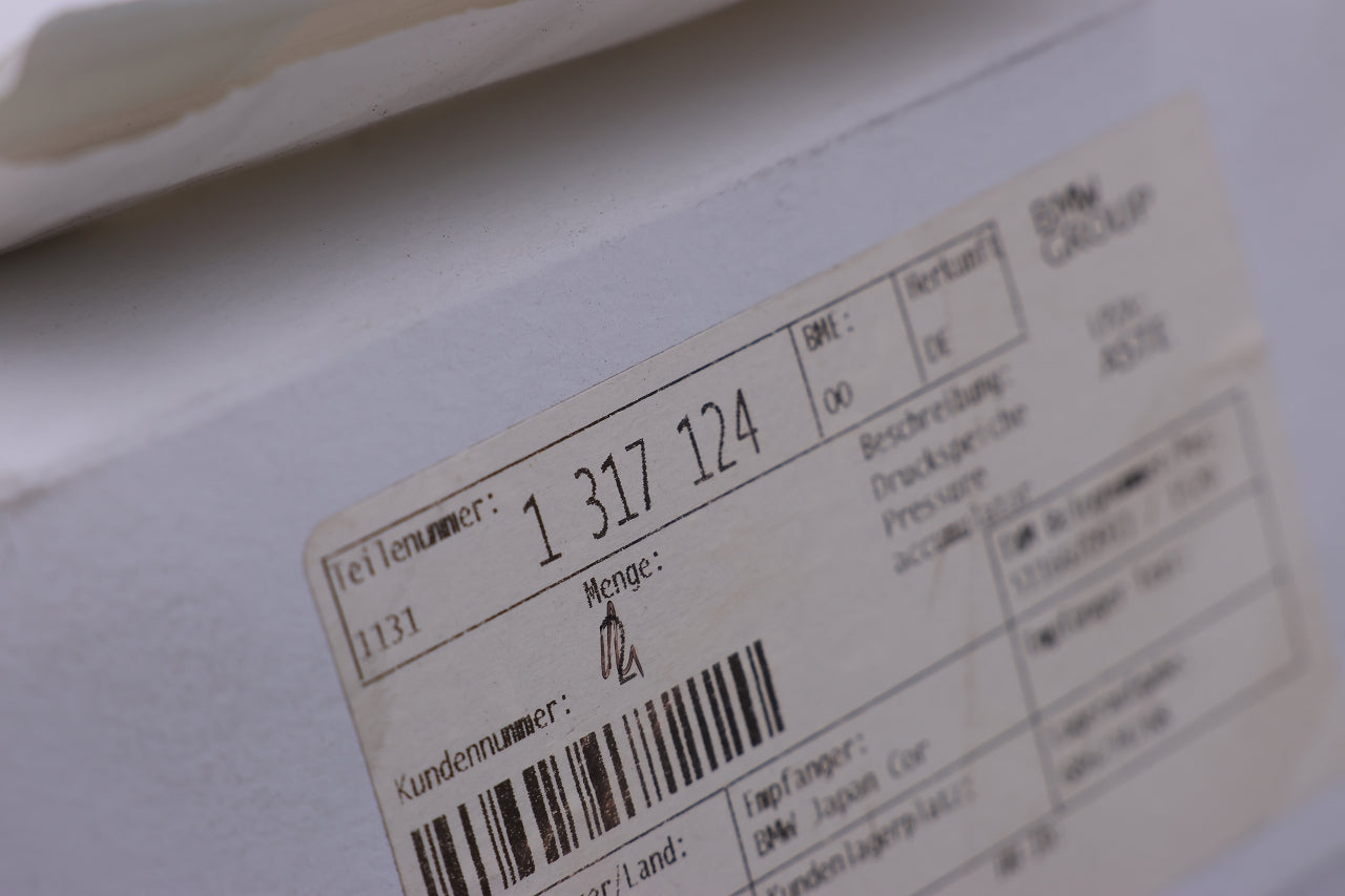 BMW E36 M3 S50B32 VANOS プレッシャーアキュームレーター 11311317124