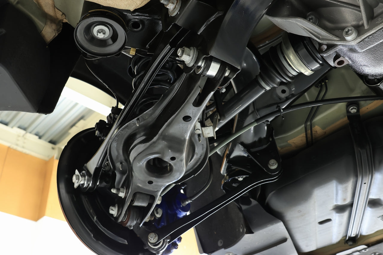 BMW リアロアアーム オリジナルピロブッシュ 左右 F系 1~4シリーズに適合