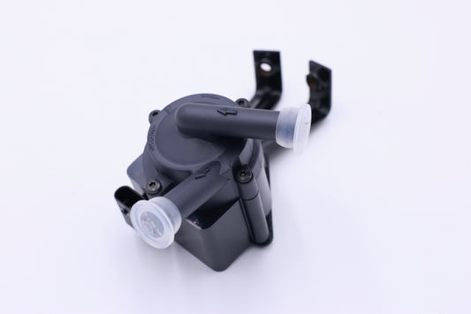 F10 F06 F12 F13 M5 M6 S63 純正ターボチャージャー用クーラントポンプ