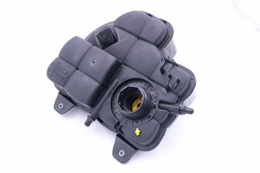 F90 M5 純正クーラントサブタンク※購入前に要チェック